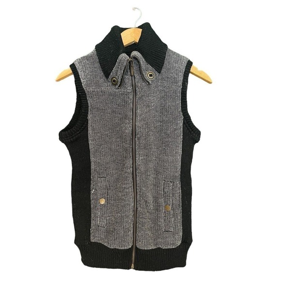Green Tea Sweater Vest Women Size M Black/Cream Stripe - Picture 1 of 5